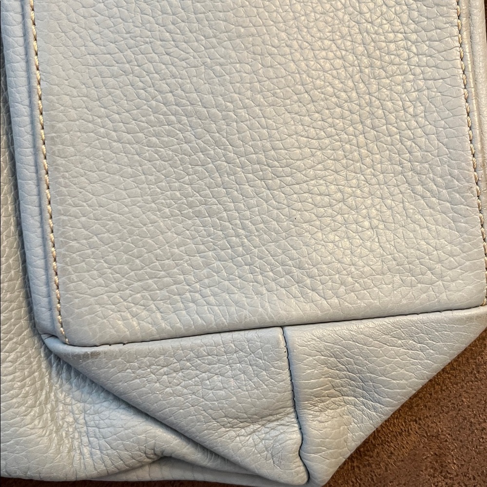 Dooney and Bourke Handbag - Picture 5 of 6